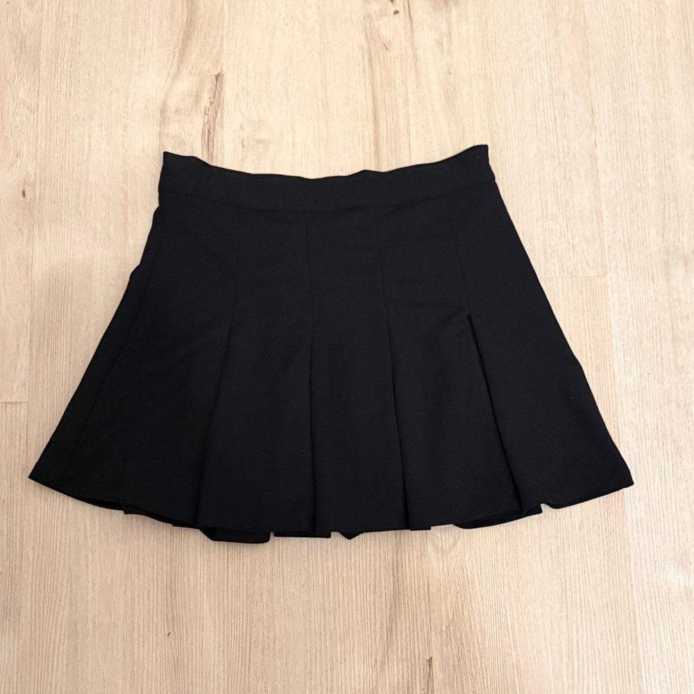 Mango Elegant Black Pleated Mini Skirt